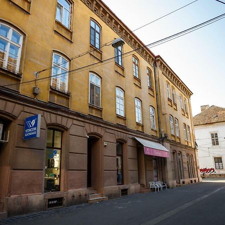 Old Square Apartments 3 Temesvár Kültér fotó